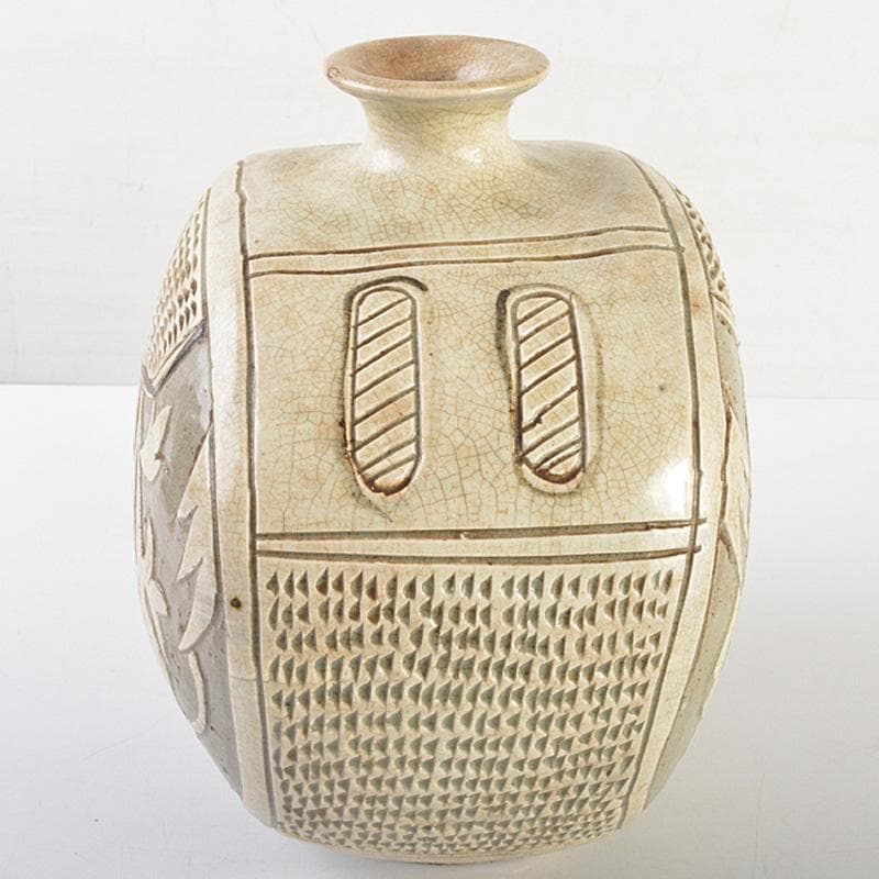 中国　磁州窯　白磁　掻落し　花文　扁壷　M　R7387F