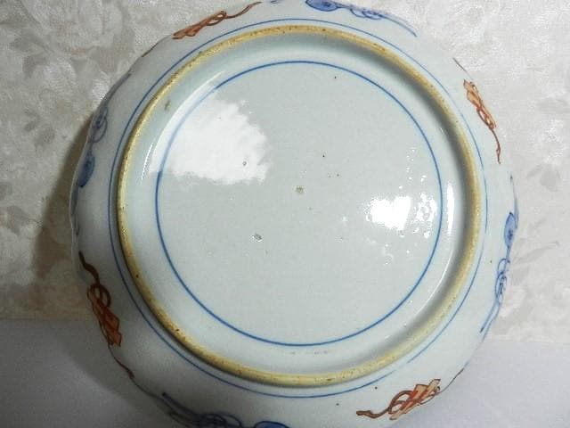 伊万里焼色絵 柘榴 菊 魚藻文様 輪花型七寸皿