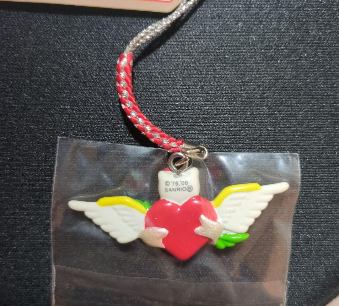 ハローキティ　LOVE　タトゥー