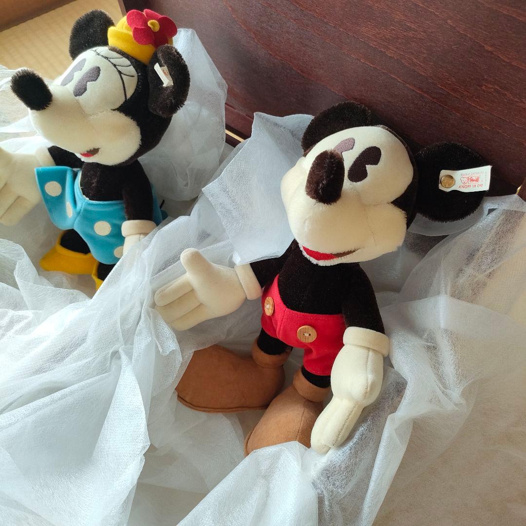 ディズニー　70周年記念　シュタイフ　ミッキー　ミニー　未使用　シリアル未開封