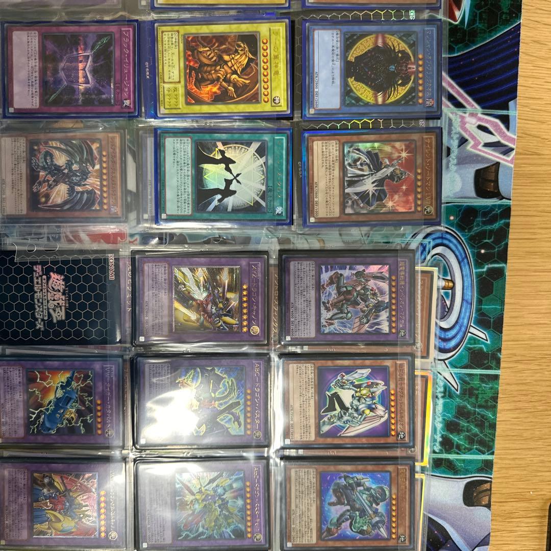 遊戯王　まとめ売り　レリーフ、ホロ、シク美品多数