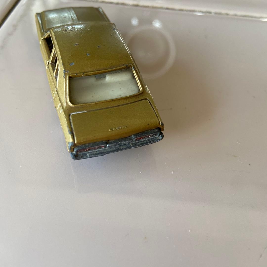 トミカ　香港トミカ　日産セドリック　香港製　No33