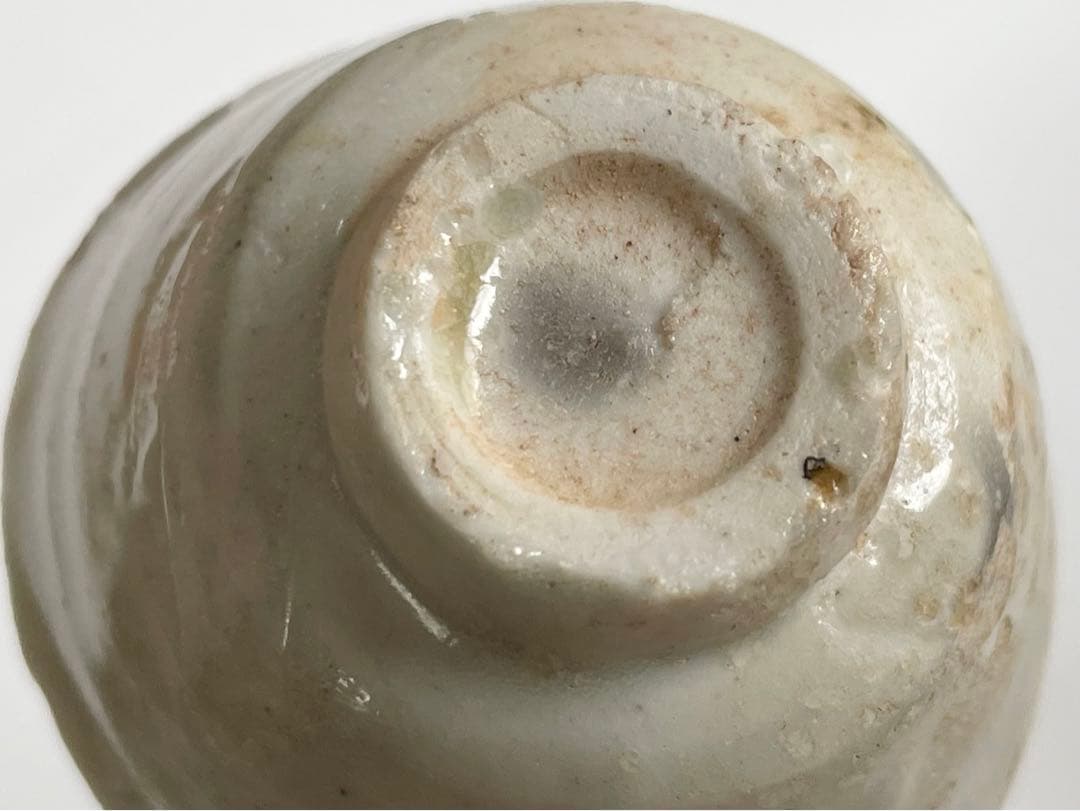 骨董　アンティーク　初期伊万里　白磁　盃　酒器　ぐい呑　猪口　発掘　金継ぎ