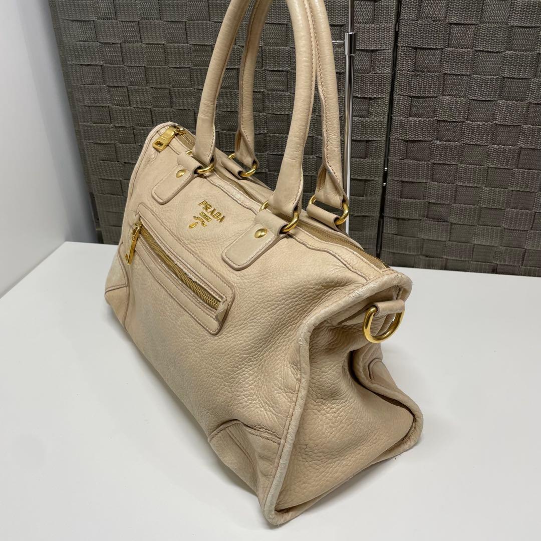 ア*オ様 PRADA ベージュ レザー ハンドバッグ