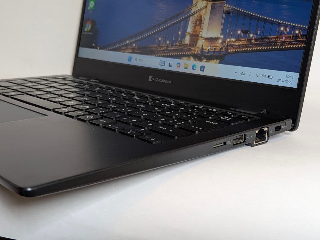 第11世代Core i5 Dynabook G83/HS A68