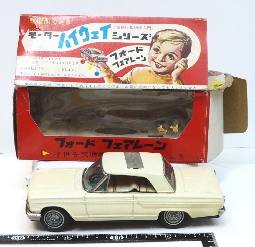 旧バンダイ フォード フェアレーン電動モーターハイウェイ動作不良tinブリキ箱付