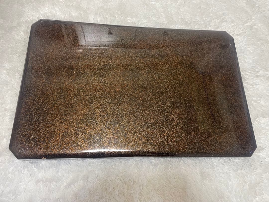 輪島塗り　漆器 膳 金色の花と蝶のデザイン　金蒔絵