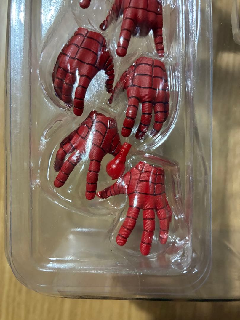 スパイダーマン 新赤青スーツ デラックス版 MMS680欠損あり