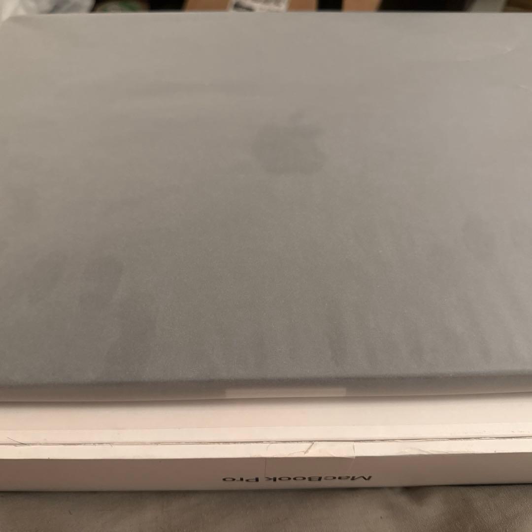 ボ*ブ様 【訳あり大特価】16inch mbp m3pro※底面傷あり