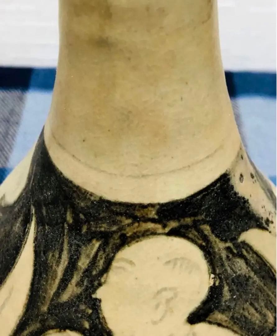 中国 骨董品 旧家蔵出し 磁州窯 鉄絵 刻划 唐童子文 瓶