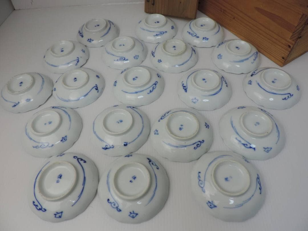 大正伊万里　藍地手塩皿　19枚