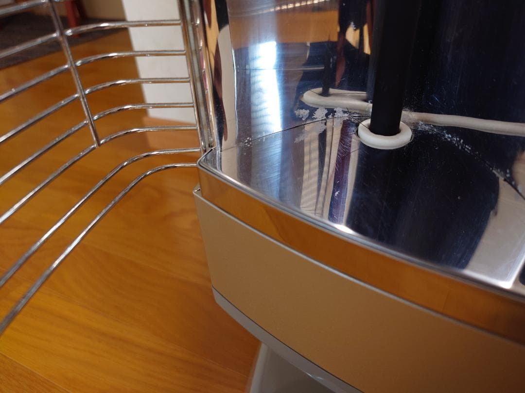 中古品・DAIKIN遠赤外線・暖房器 セラムヒ－トERFT11USE5