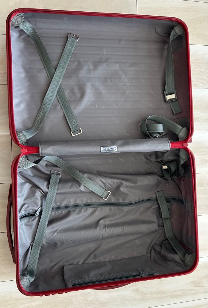 RIMOWA／リモワのSALSA／サルサ、レッドカスタムの35L