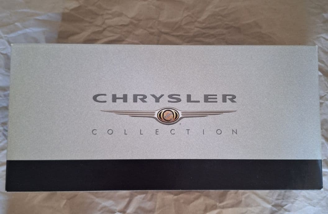 ミニカー ERTL Collectibles 1/18 1957 Chrysler300C