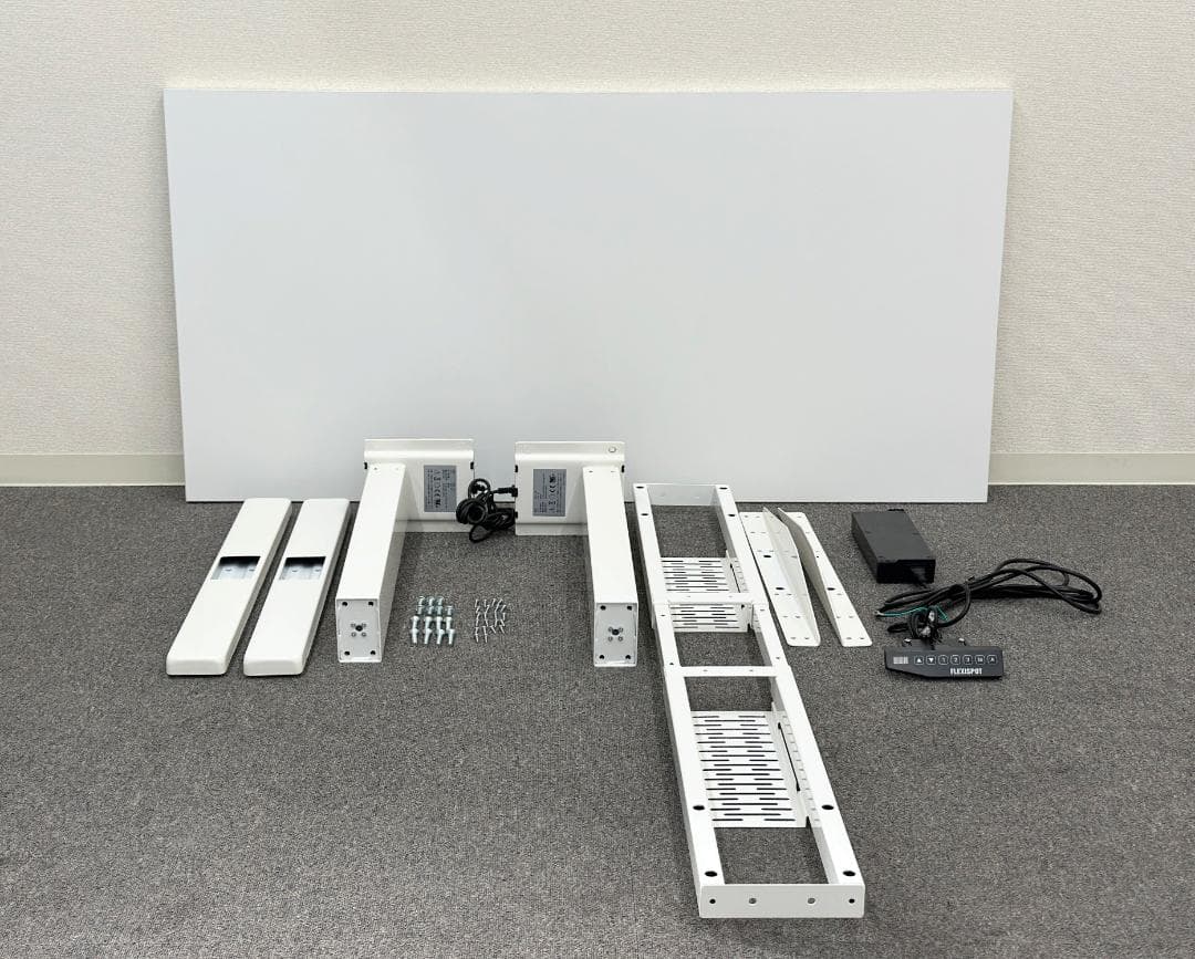 FLEXISPOT■電動式昇降デスク　幅140cm　高さ調節　パソコン　ホワイト