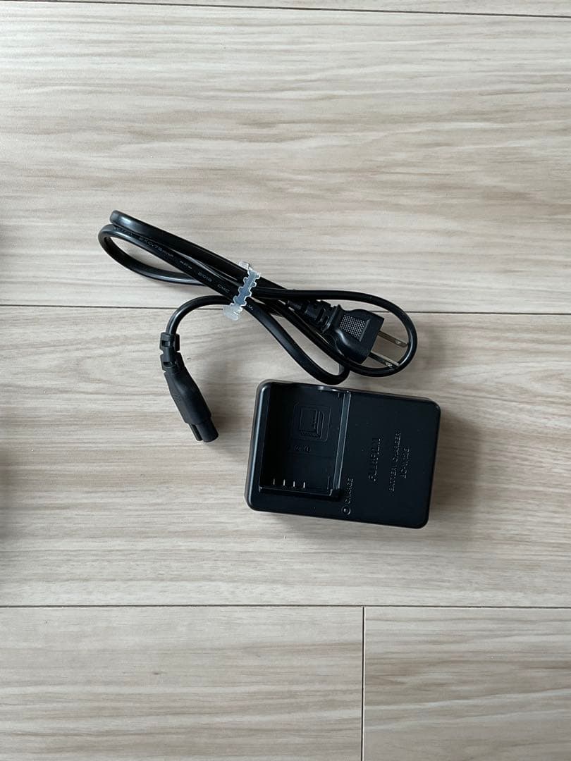 たく　美品　富士フイルム X-T2 ボディ 付属品完備　おまけ付き