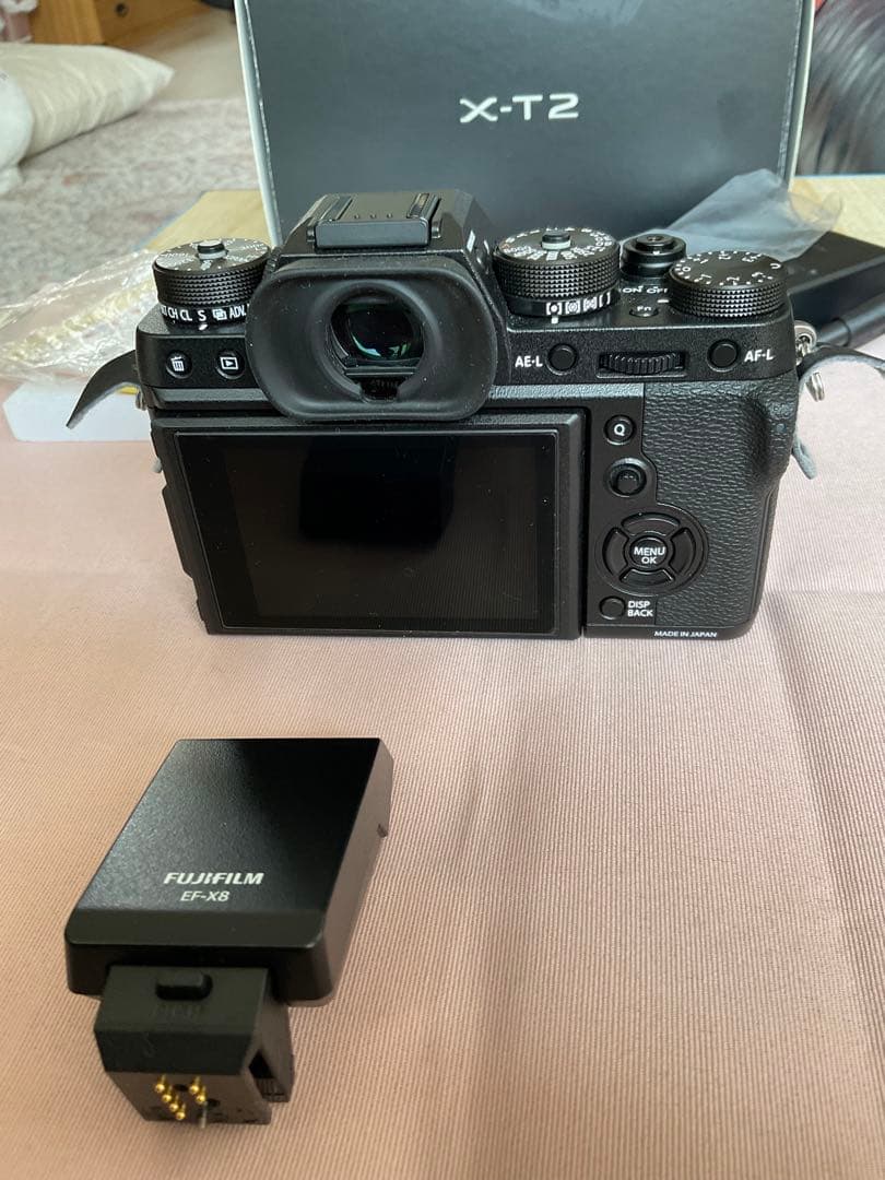 たく　美品　富士フイルム X-T2 ボディ 付属品完備　おまけ付き