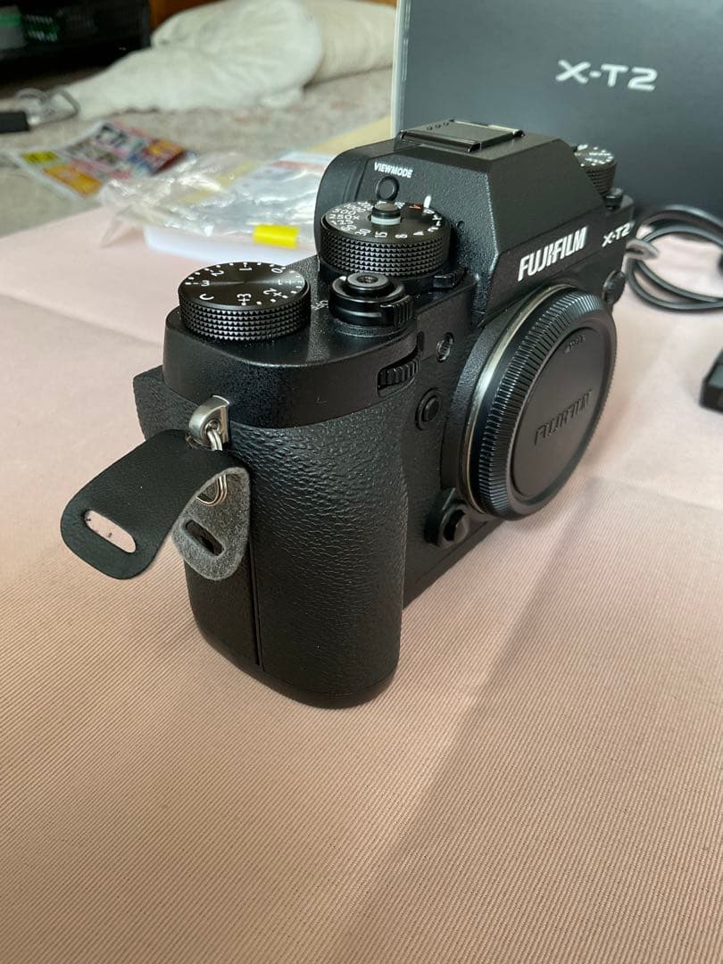 たく　美品　富士フイルム X-T2 ボディ 付属品完備　おまけ付き