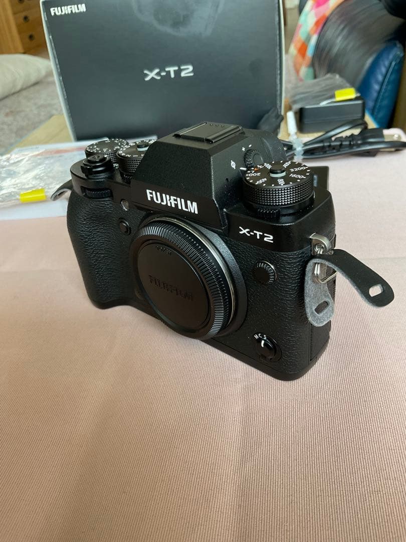 たく　美品　富士フイルム X-T2 ボディ 付属品完備　おまけ付き
