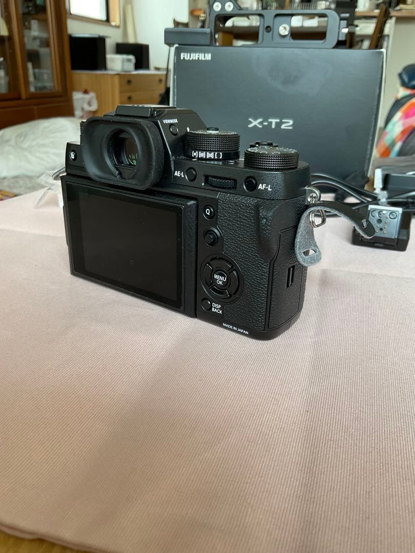 たく　美品　富士フイルム X-T2 ボディ 付属品完備　おまけ付き