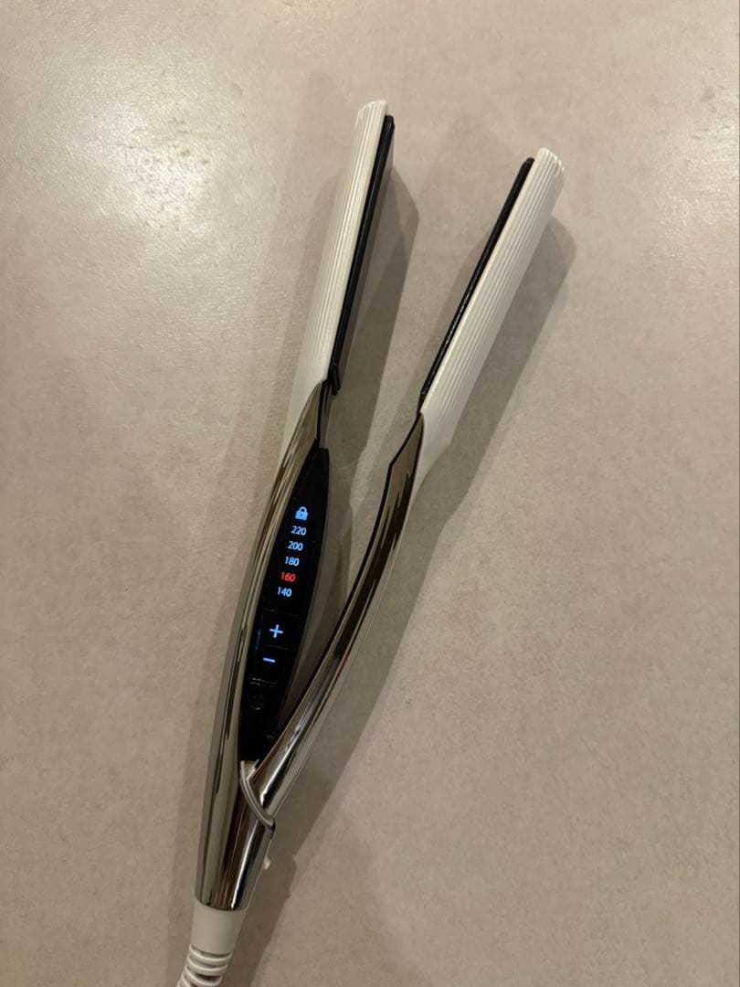 リファ ReFa ビューテック ストレートアイロン RE-AC02A ホワイト