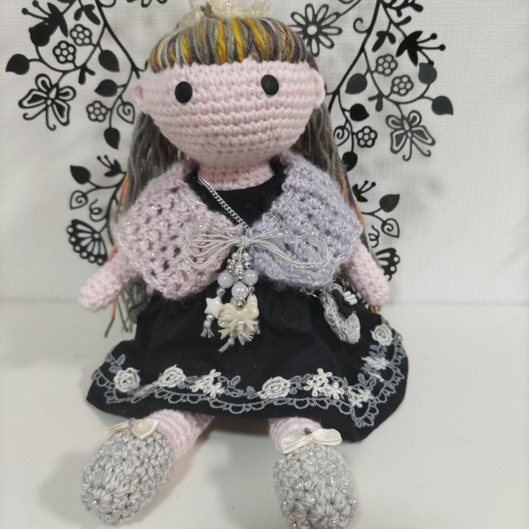 編みぐるみの女の子達（アリス、赤ずきんちゃん、ハロウィン、ポニーテール、深緑の服