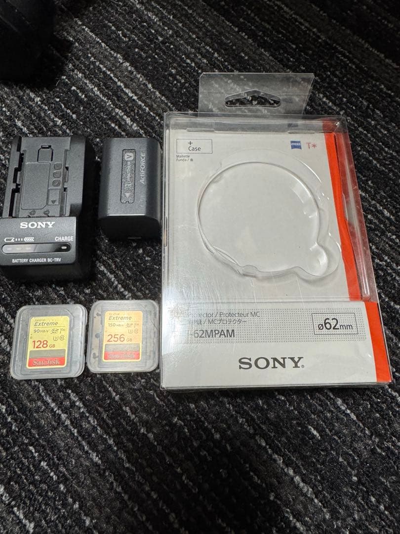 SONY ハンディカム4K　FDR-AX700