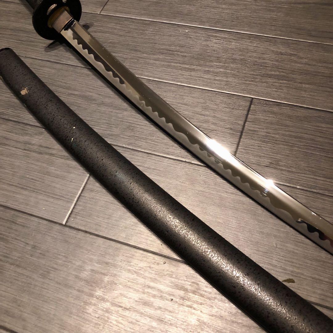 高級模造刀　優波紋　黒拵え　太刀　居合刀