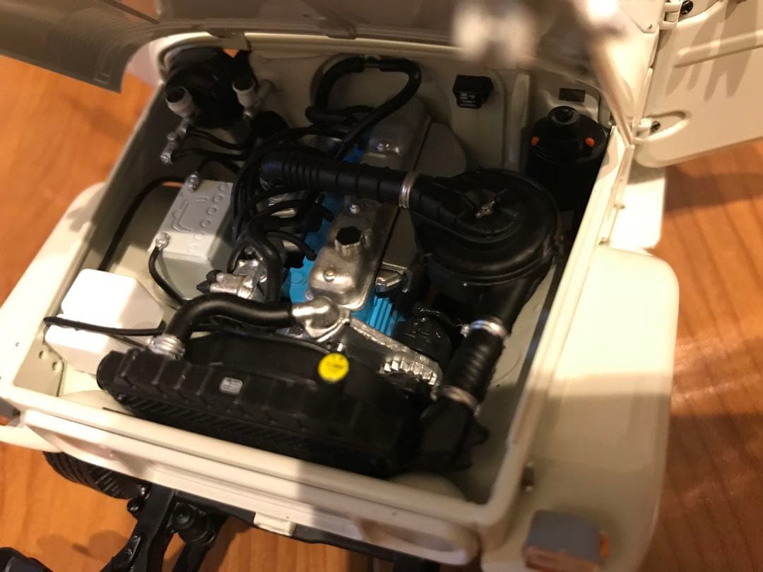 京商　KYOSHO トヨタランドクルッサ 40 1/18