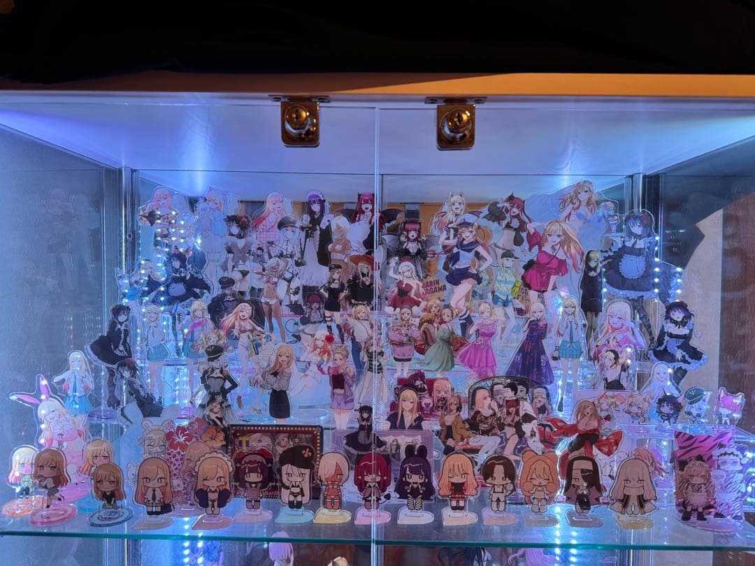 その着せ替え人形は恋をする アクリルスタンド、アクリルパネル まとめ売り