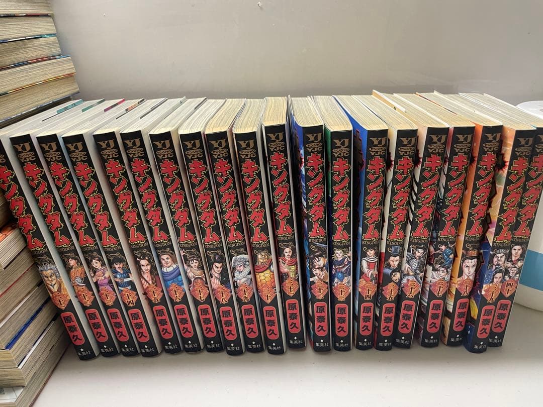 キングダム　単行本#1〜63巻、65巻（64巻のみ歯抜けです）※おまけ付き