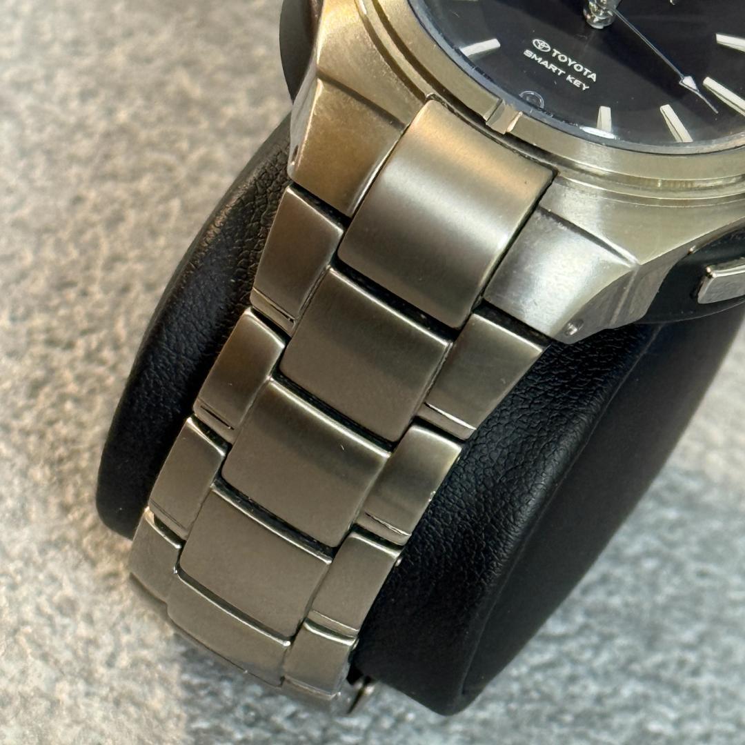 【美品】トヨタ純正キーインテグレーテッドウォッチ（20系アルファードで使用）