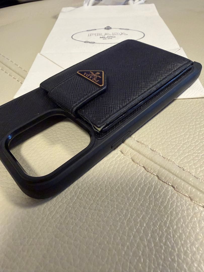 PRADA iPhone用ケース ブラック レザー