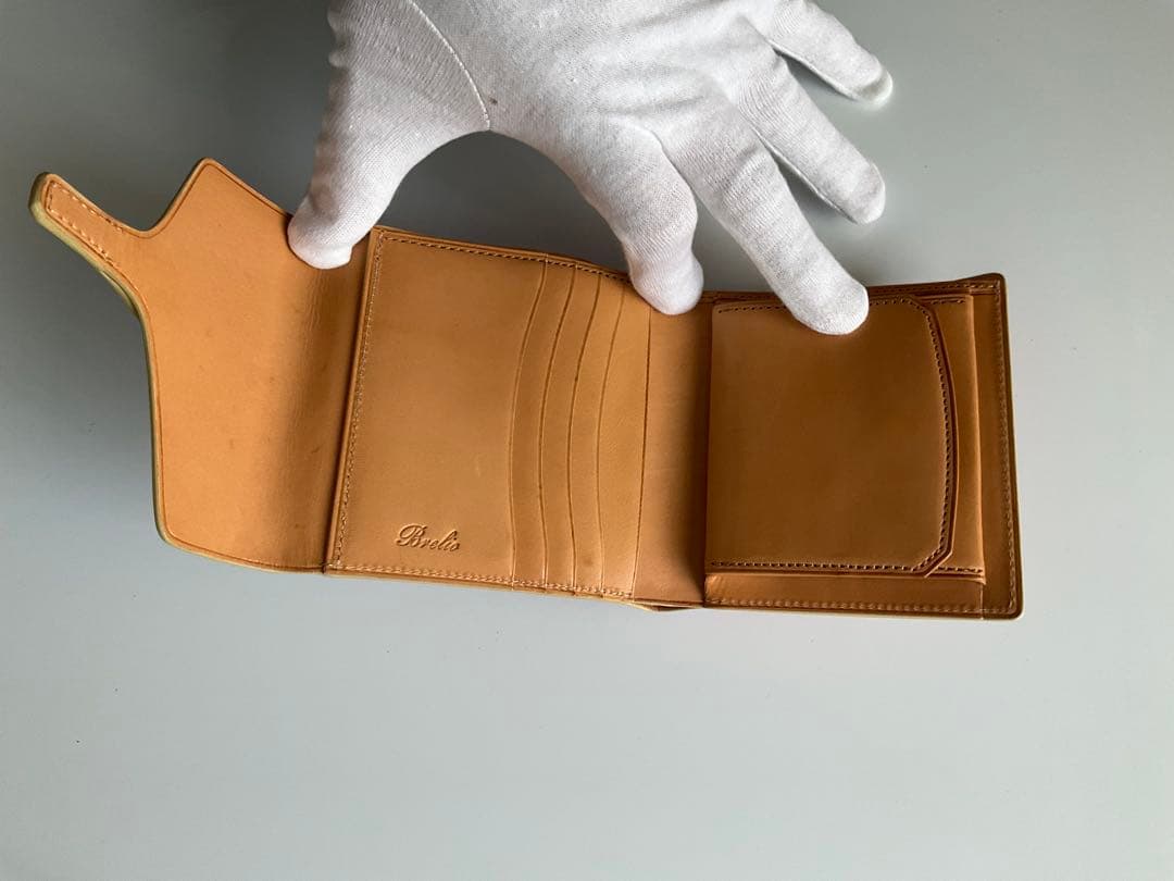 ブレイリオ(Brelio) 二つ折り財布 レッド