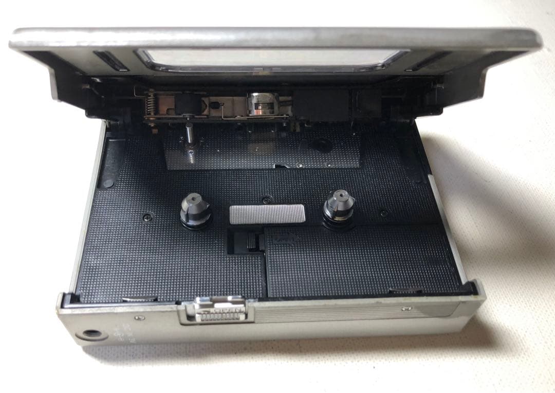 色落ちもソフト良音！WM-II (WM-2)SONYカセットウォークマンＸ