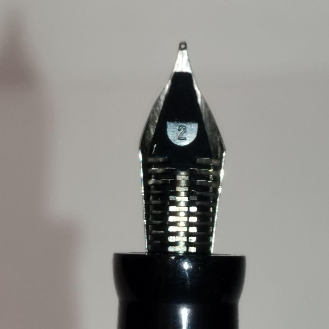 【美品】DELTA Dolce Vita 万年筆 ペン先18k ニブF