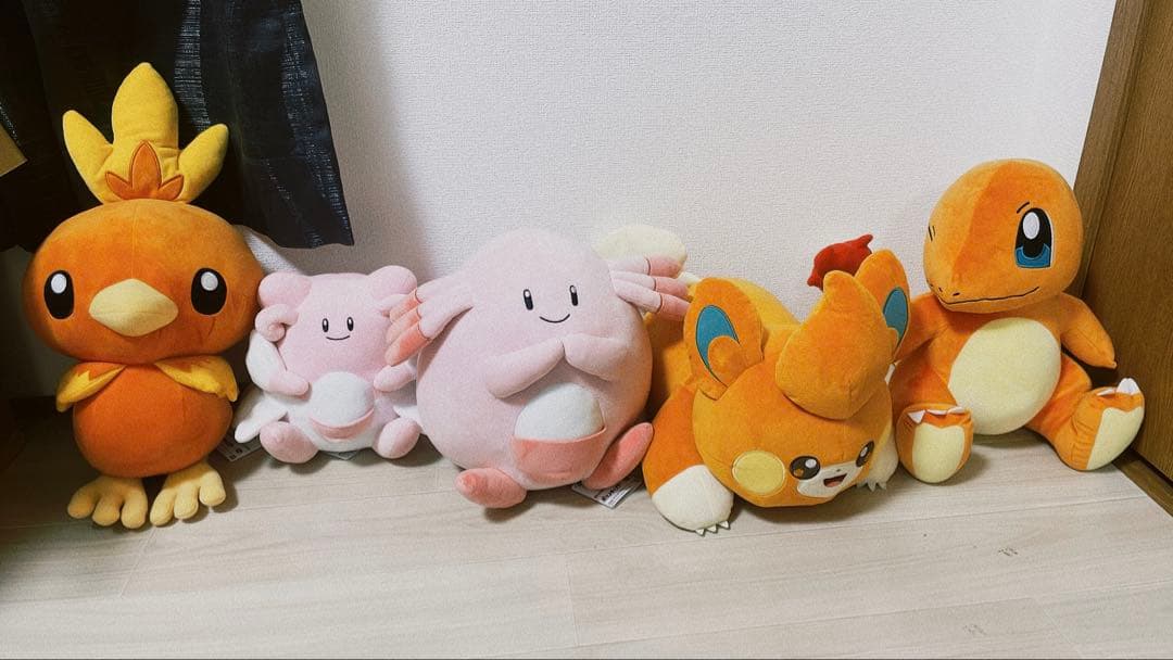 ポケモン　ぬいぐるみ　18種類　まとめ売り　ポッチャマ　イーブイ　ゼニガメ等