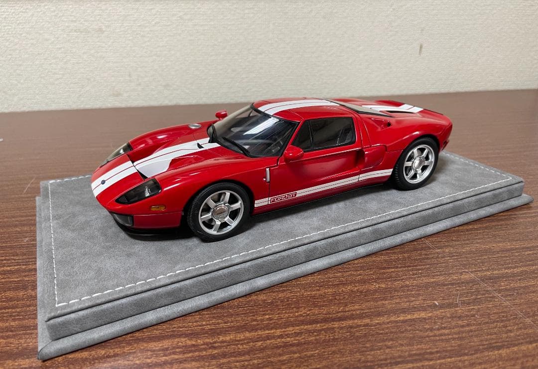 AUTOart ミレニアム 1/18 2005 FORD GT 赤