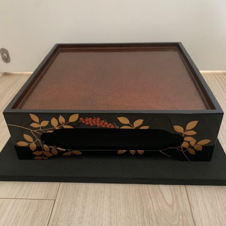 極上 南天蒔絵 呂色内梨子地 小重 台座付 四段重 木製漆器 重箱 お重