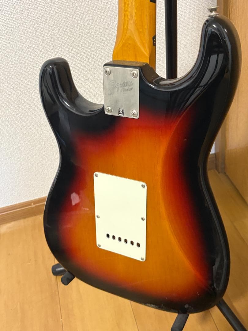 Squier by Fender ストラトタイプ エレキギター　中古