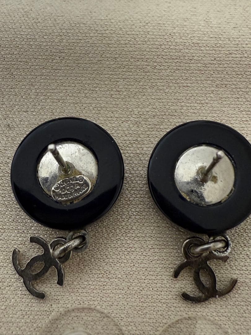 CHANEL シャネル　ピアス