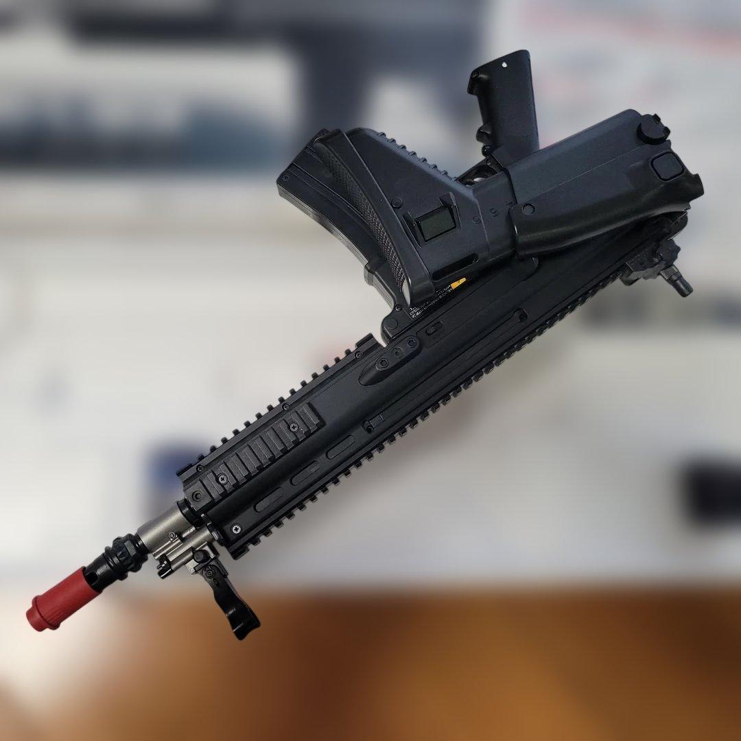 マルイ電動ガン ボーイズ スカーライトCQC、M4A1