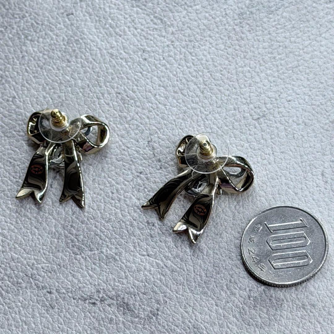 CHANEL ピアス ノベルティ ロゴピアス