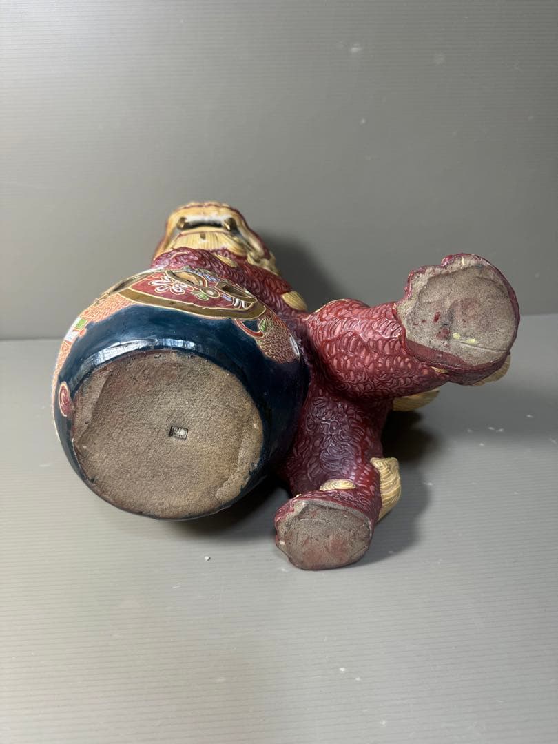 2576 九谷焼 玉乗り獅子 狛犬 シーサー 置物 開運 魔除け 縁起物 骨董品