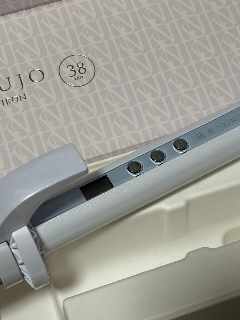 KINUJO カールヘアアイロン 38mm ホワイト 箱付き