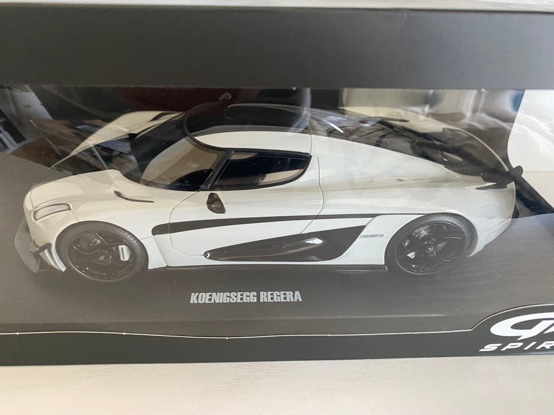 1/18 GTスピリット　ケーニグセグレゲーラ