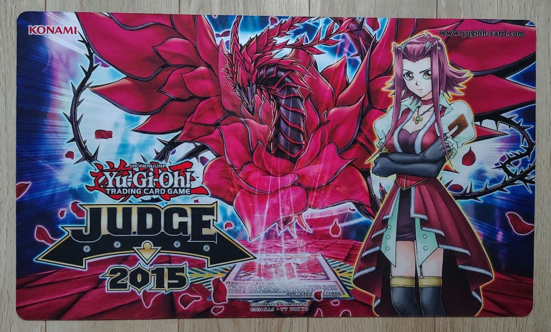 遊戯王 公式 プレイマット ブラック・ローズ・ドラゴン JUDGE 開封済