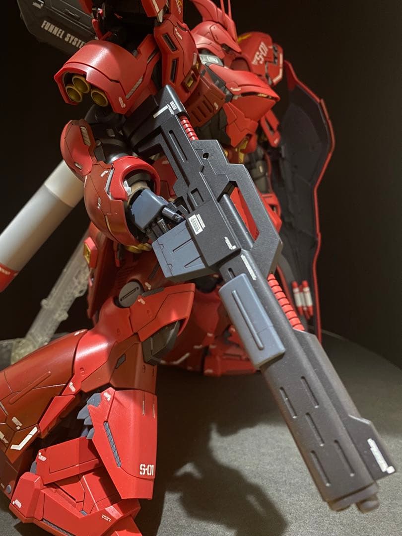 MG 1/100 MSN-04 サザビーVer.ka 塗装済 完成品