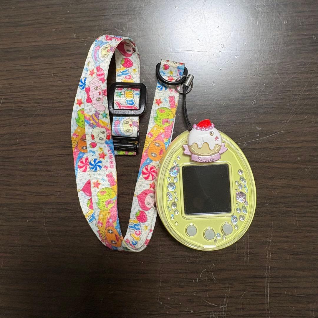 たまごっちピース ピース・ストラップ付き