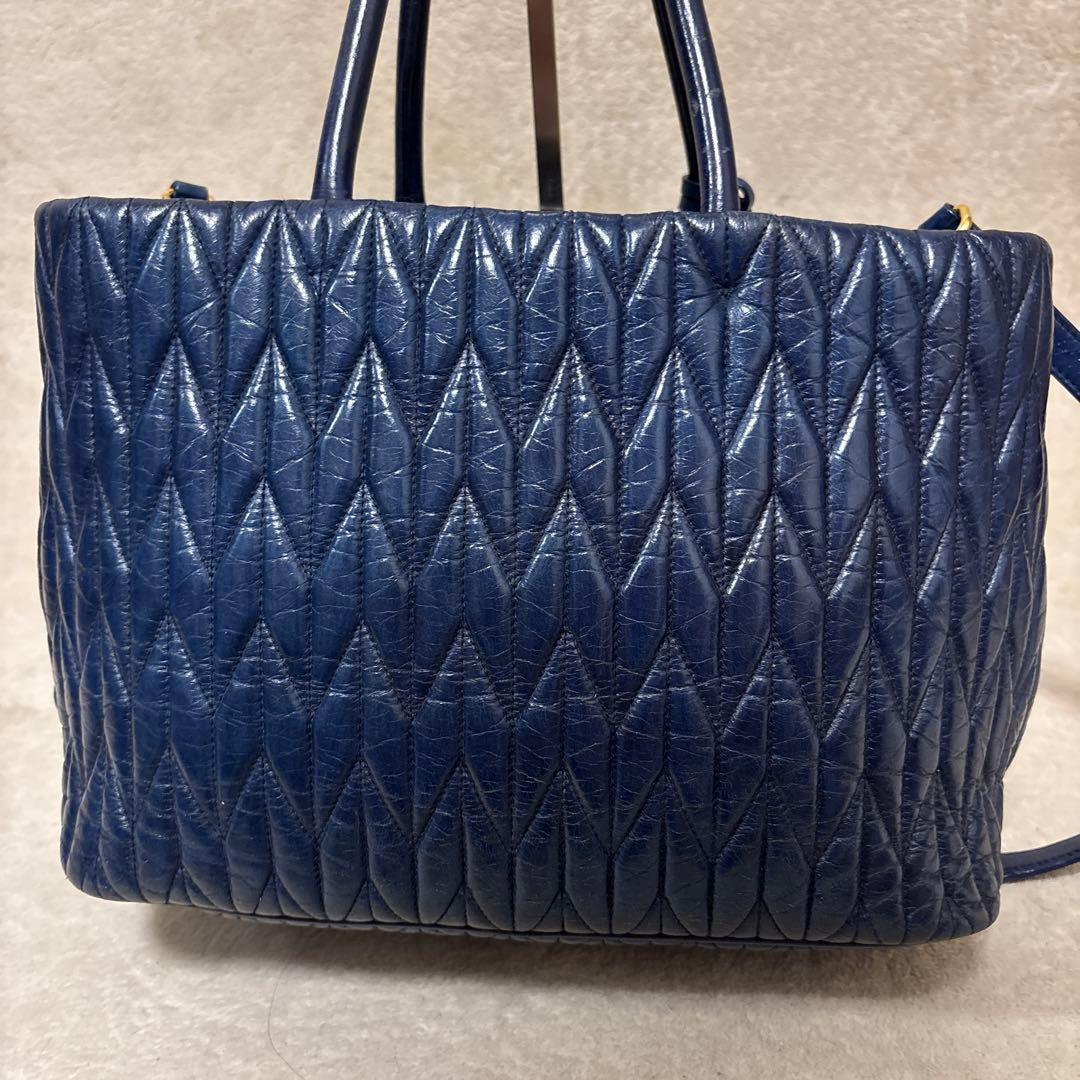 MIU MIU マトラッセ　2way ショルダーバック　レザー　ゴールド金具